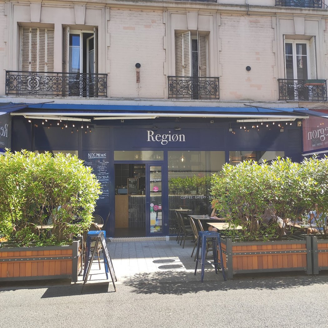 Regiøn (Restaurant, crêperie café & bubble Tea) 2